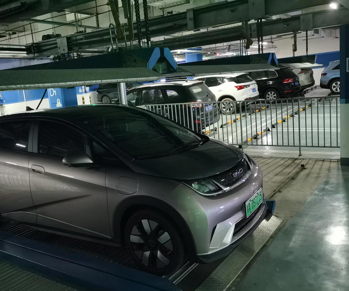 夾江四柱家用立體車庫設(shè)備操作須知